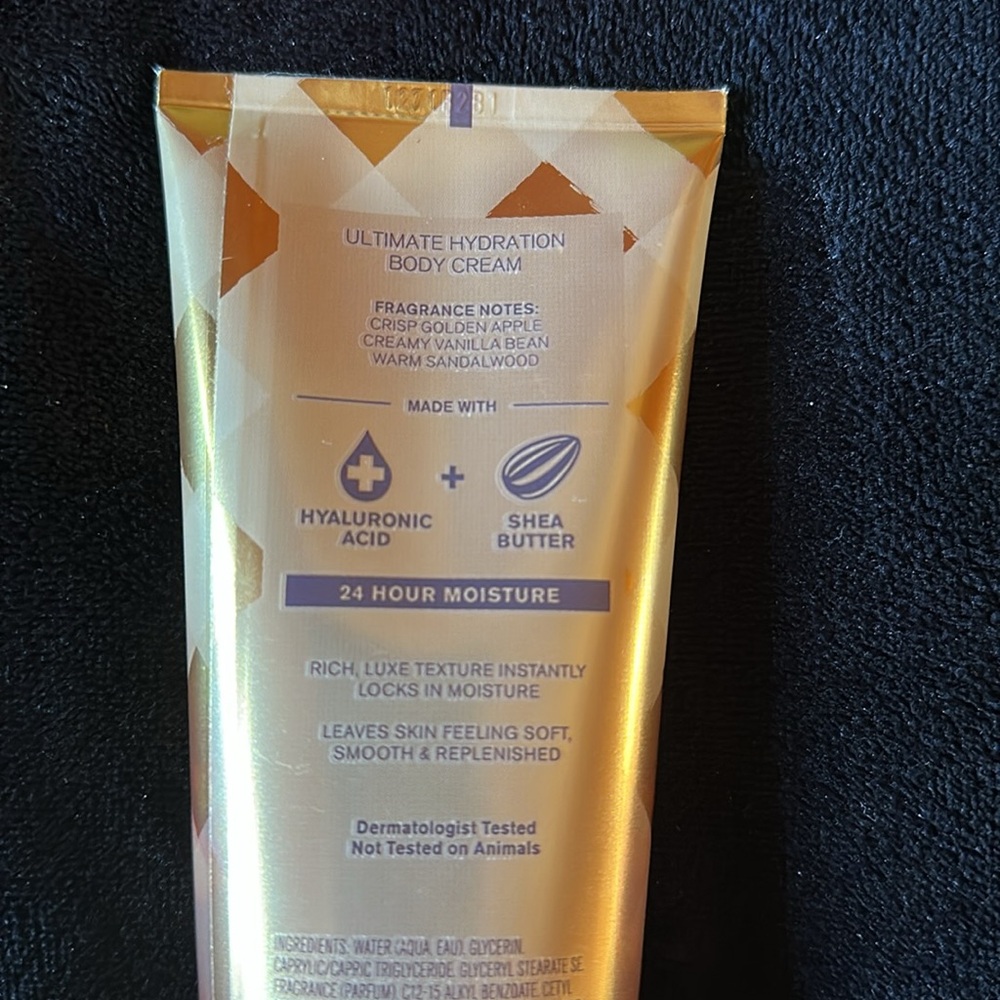 Bath & Body Works Gingham Heart of Gold Body Cream - Picture 5 of 7